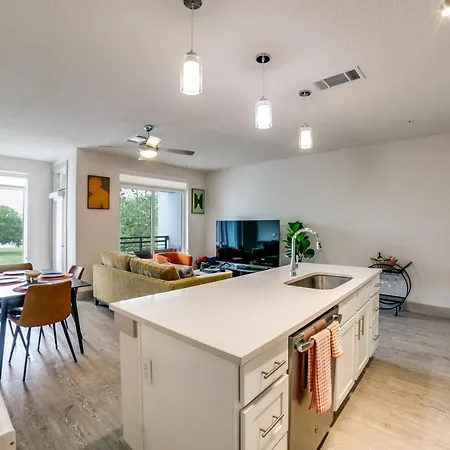 Downtown Apartment With Riverwalk Views Free Parking Pet Friendly Centrally Located On The Riverwalk San Antonio Extérieur photo