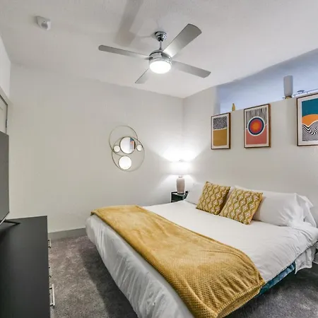 Downtown Apartment With Riverwalk Views Free Parking Pet Friendly Centrally Located On The Riverwalk San Antonio Extérieur photo