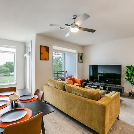 Downtown Apartment With Riverwalk Views Free Parking Pet Friendly Centrally Located On The Riverwalk San Antonio Extérieur photo