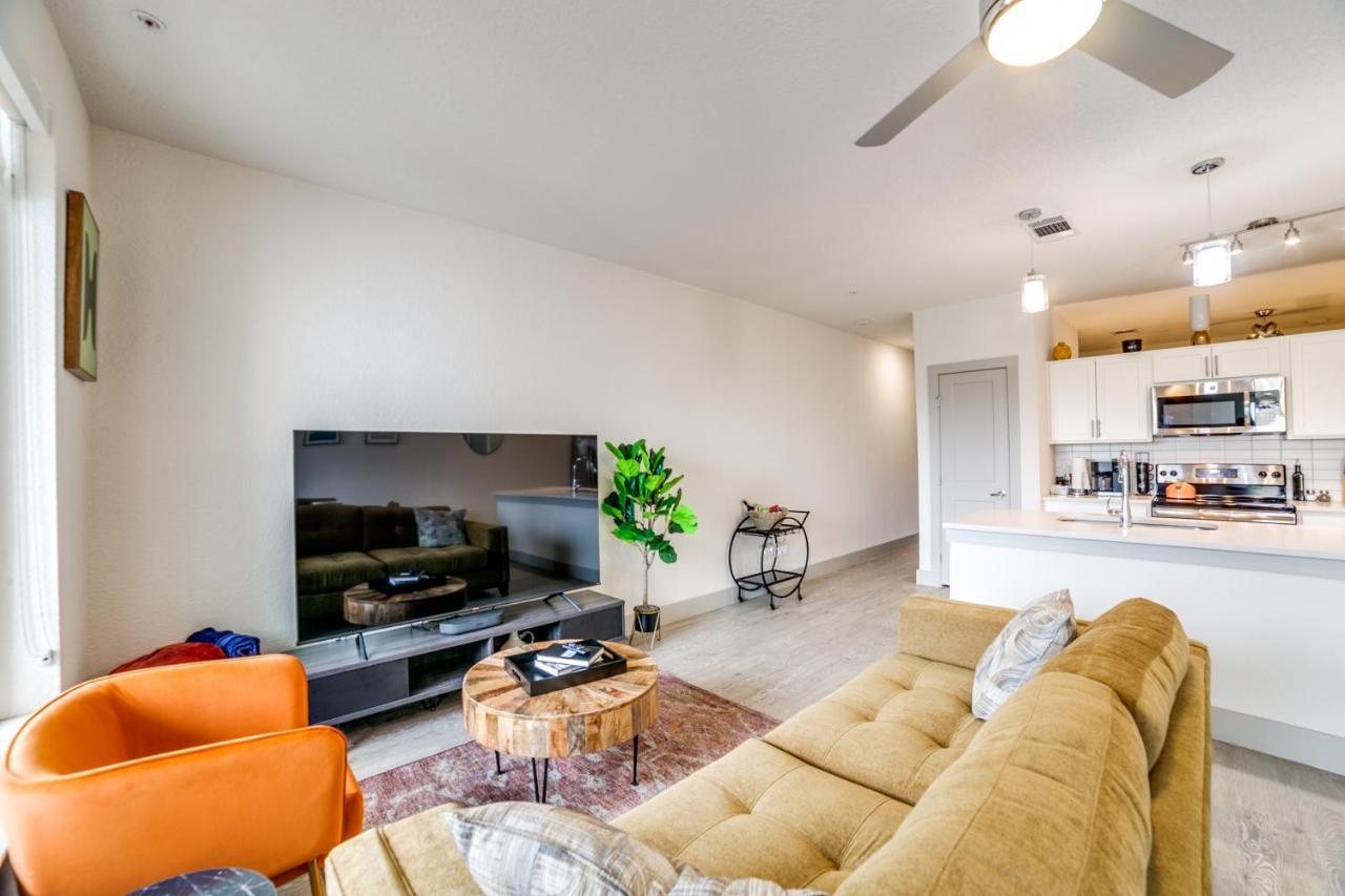 Apartment Downtown With Riverwalk Views Free Parking Pet Friendly Centrally Located On The Riverwalk *